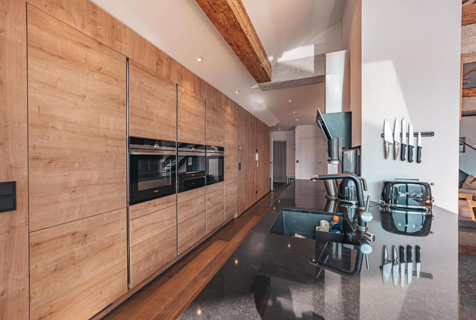The Penthouse Zell
